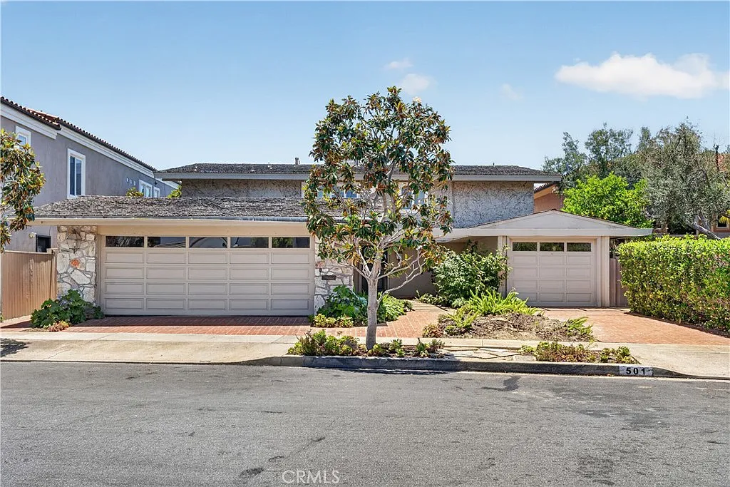 5 bed, 5.5 bath, 4130 sqft, $14,000 — Photo 3