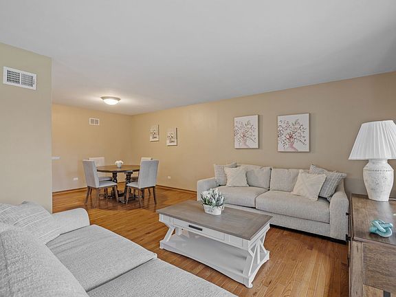 5th image of 15602 Violet Ct #31