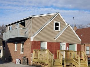 1664 State Line Rd, Calumet City, IL 60409