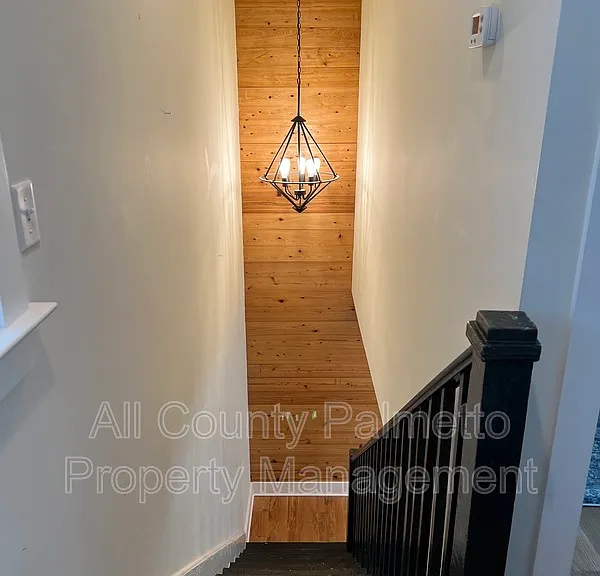 278 Ashley Ave — Photo 6