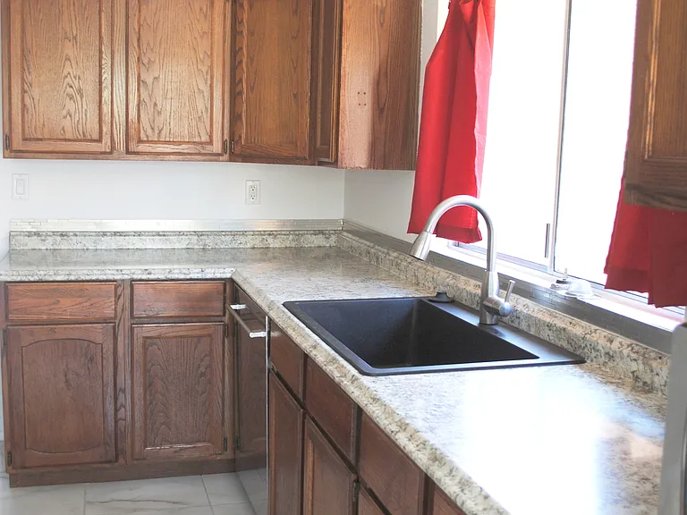 2121 N Villas Ln — Photo 24