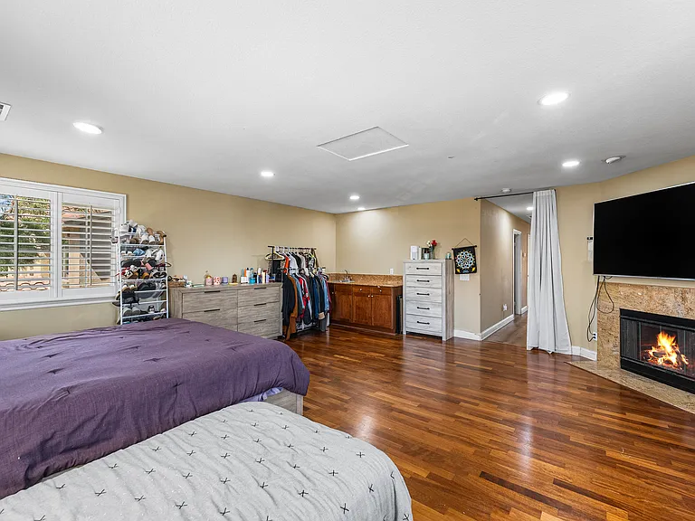 44256 Dahlia St — Photo 13