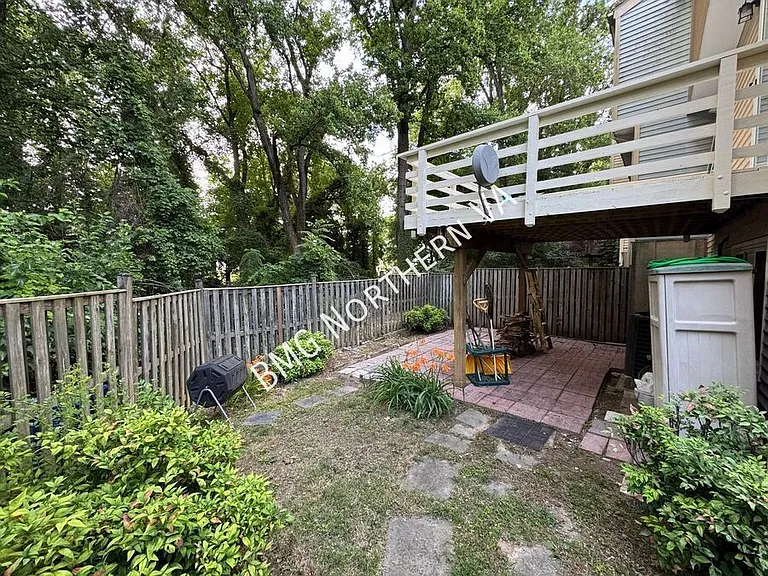 2816 Raymond Ct — Photo 32
