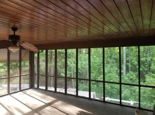 6999 Lakeview Ln, Doraville, GA 30360