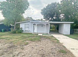 5846 Castle Lake Dr, San Antonio, TX 78218