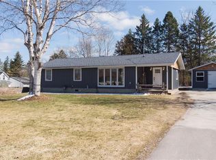 11 Albert St, Springwater, ON L0L1V0