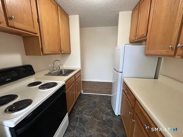 87 Glenbrook Rd #S — Photo 9