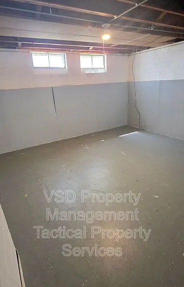 19268 Stafford Ave — Photo 3