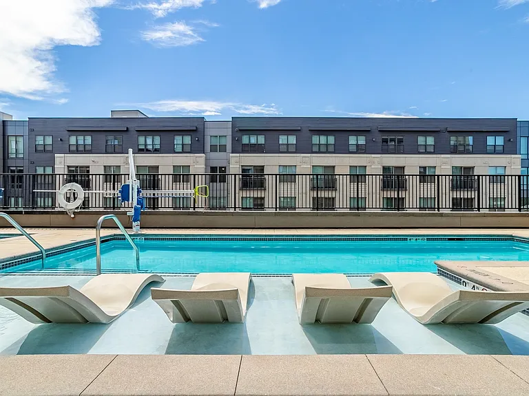 Oso Apartments — Photo 18