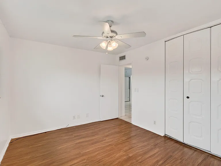 500 SW 2nd Ave #211 — Photo 24