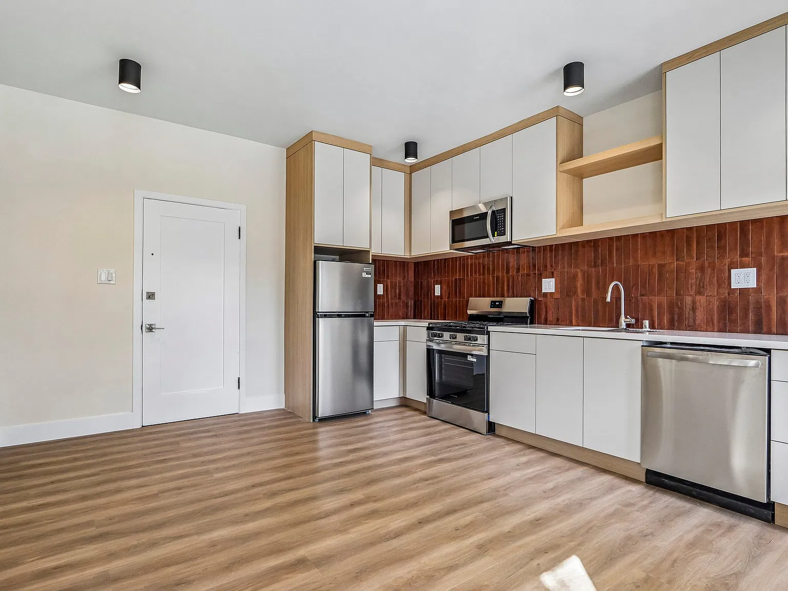 1 bed, $2,250 — Photo 4