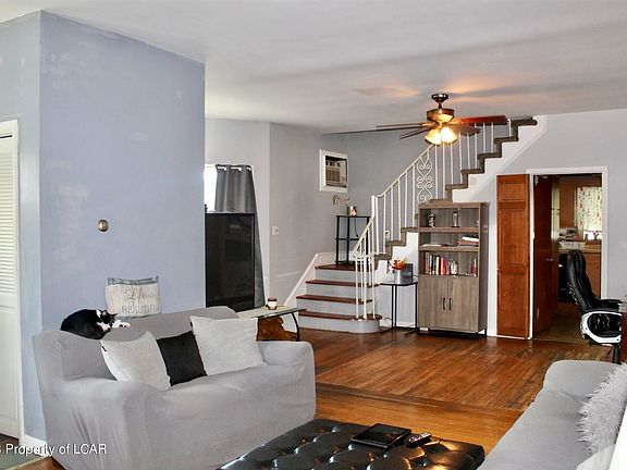5th image of 28 Mary St
