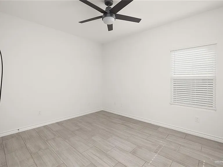 913 W Kohala Ave #3 — Photo 12