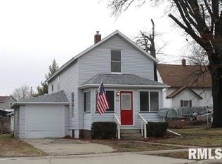 828 E 3rd St, Kewanee, IL 61443