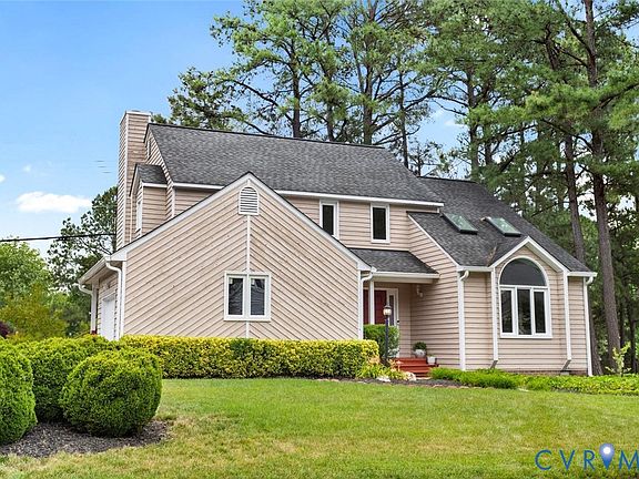 3rd image of 2711 Robson Ct