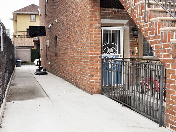 3rd image of 57 Bay 20 St #1C