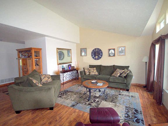 4th image of 6869 Linda Vista Blvd