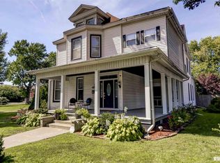 215 E Franklin St, Taylorville, IL 62568