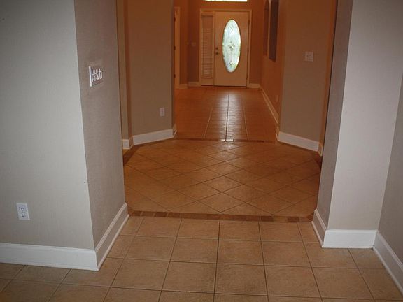 5th image of 1081 Santa Cruz St
