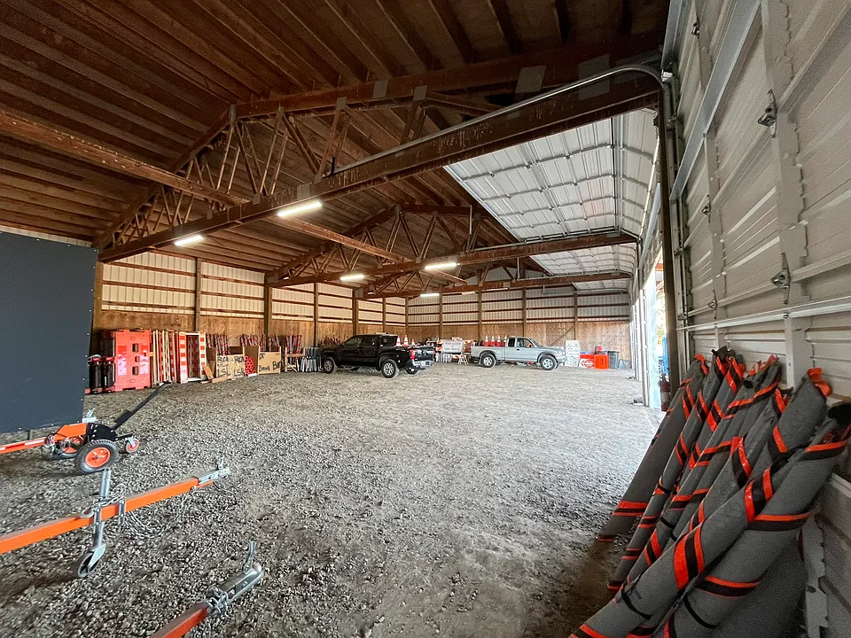 Building Photo 4