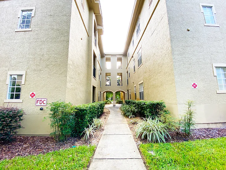103 Vista Verdi Cir #205 — Photo 3