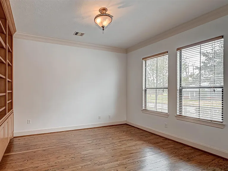 3218 Westridge St — Photo 7