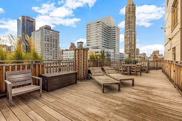 301 East 69th Street #5G in Lenox Hill, Manhattan | StreetEasy