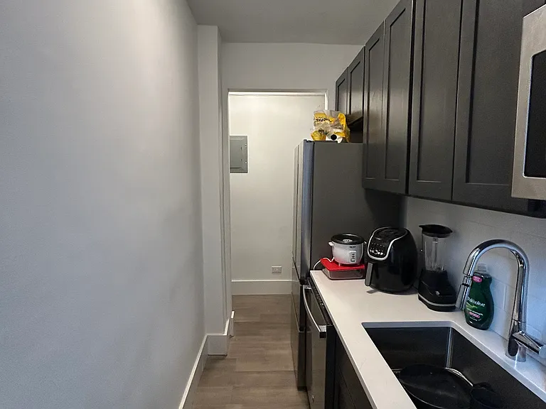 3000 Valentine Ave #3E — Photo 7