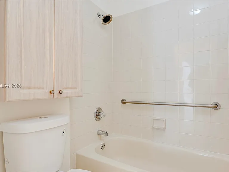 6410 SW 112th Pl — Photo 10