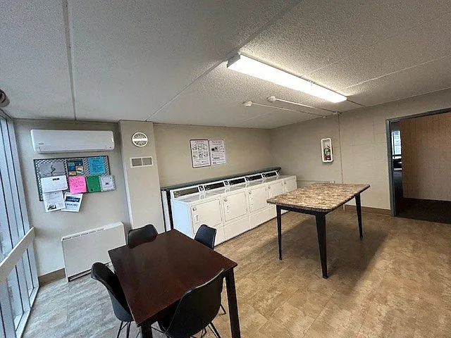 River Bluff Apartments — Photo 26