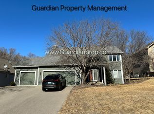 10956 Jackson Dr, Eden Prairie, MN 55347