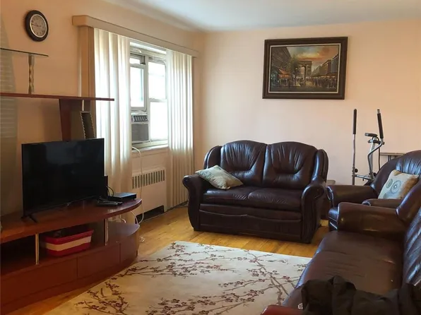 144-75 Melbourne Ave #4A, Flushing, NY 11367