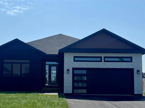 13 Reddley Place, Conception Bay South, NL A1W5M4