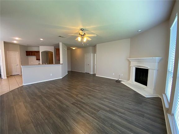 3rd image of 6116 Farrah Dr