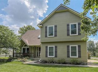 15615 Barkley St, Overland Park, KS 66223