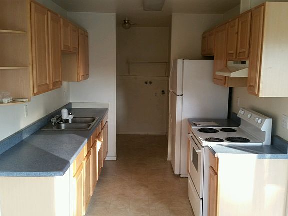 5th image of 711 E Prather St