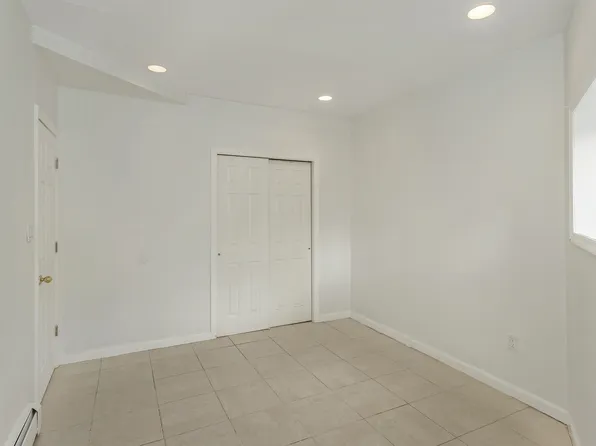 84-124 Austin Street image 28 of 38