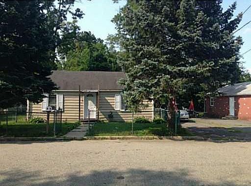 2nd image of 4 Oakwood Ter