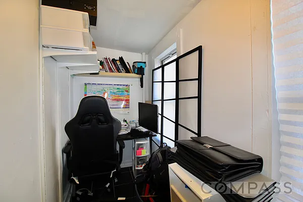 Rented by Compass | media 16