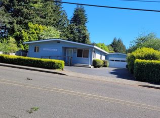 1865 Thompson Rd, Coos Bay, OR 97420