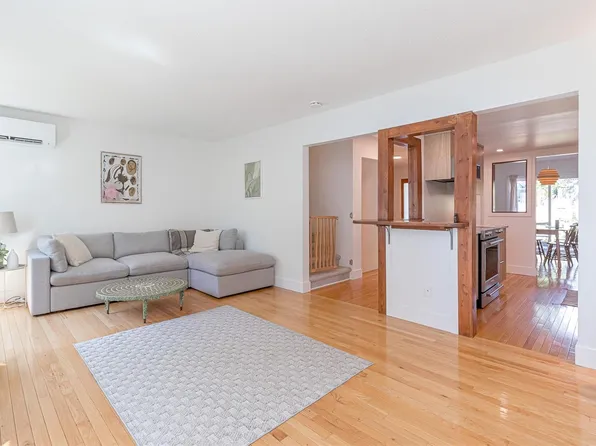 6172 Alington Rd #13, North Cowichan, BC V9L 2E9