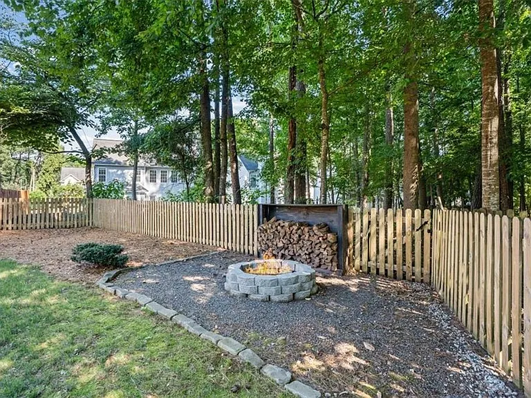 3105 Ballet Ct SE — Photo 27