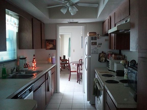 5th image of 217 N Highland Ave