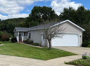 223 Polaris Dr NW, Dover, OH 44622