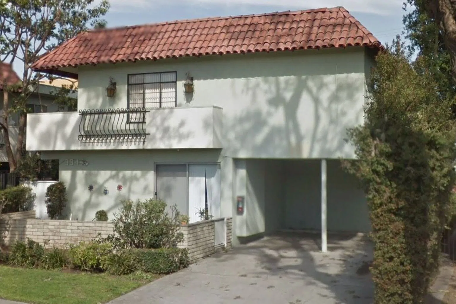 3338 Mentone Ave. — Photo 1