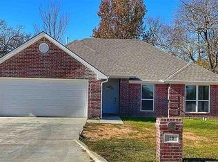 10 44th St SW, Paris, TX 75460