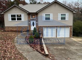 6008 Parsons Pond Dr, Ooltewah, TN 37363