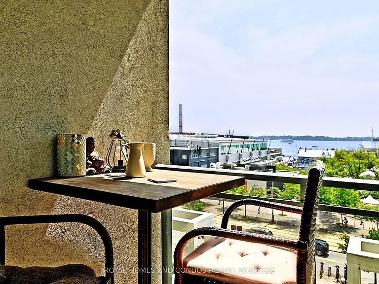 230 Queens Quay W #618 — Photo 22