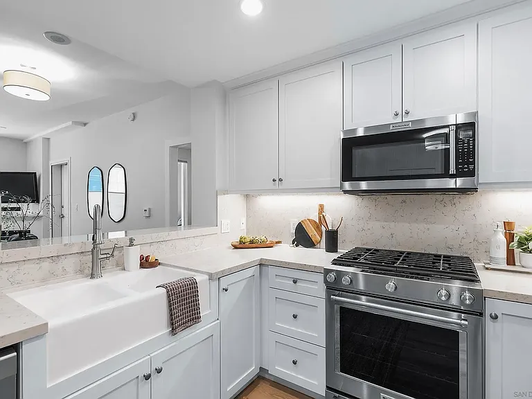 1580 Union St #101A — Photo 9