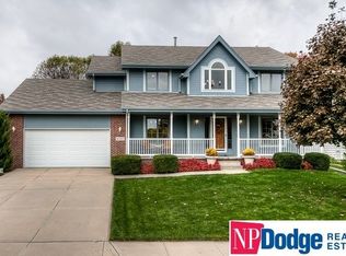 6102 S 157th St, Omaha, NE 68135